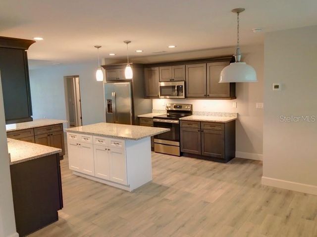 399 CARMALITA STREET 112, Punta Gorda, FL 33950