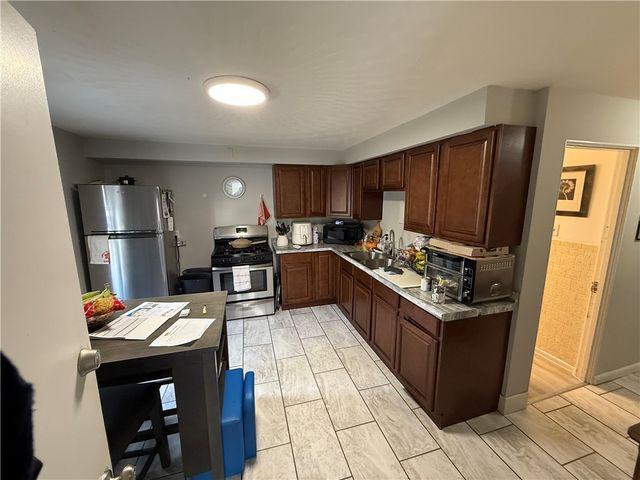 595 Main Street, Woonsocket, RI 02895