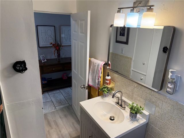 595 Main Street, Woonsocket, RI 02895