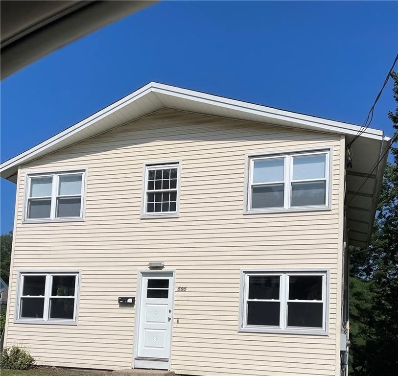 595 Main Street, Woonsocket, RI 02895
