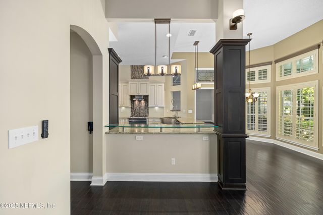 8240 WALLINGFORD HILLS Lane, Jacksonville, FL 32256