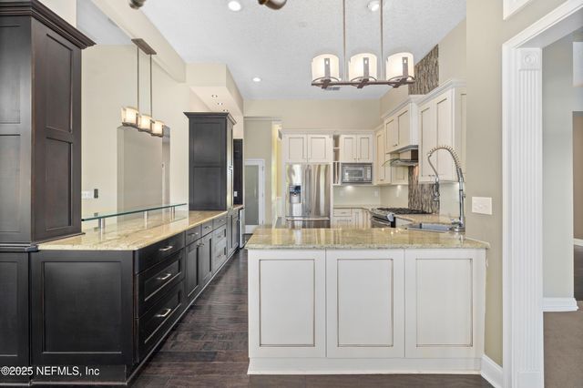 8240 WALLINGFORD HILLS Lane, Jacksonville, FL 32256