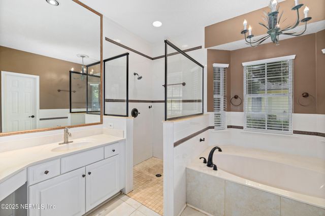 8240 WALLINGFORD HILLS Lane, Jacksonville, FL 32256