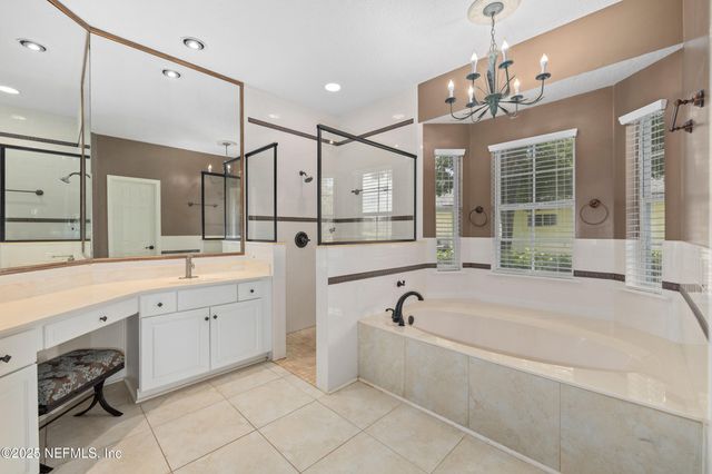 8240 WALLINGFORD HILLS Lane, Jacksonville, FL 32256