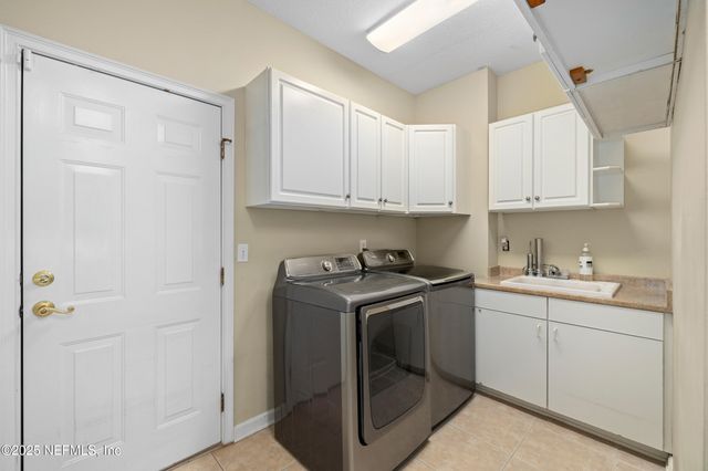 8240 WALLINGFORD HILLS Lane, Jacksonville, FL 32256