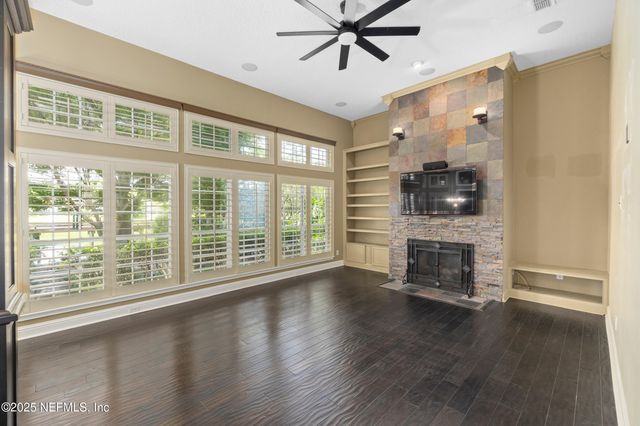 8240 WALLINGFORD HILLS Lane, Jacksonville, FL 32256