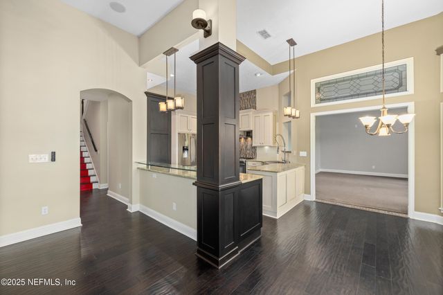 8240 WALLINGFORD HILLS Lane, Jacksonville, FL 32256