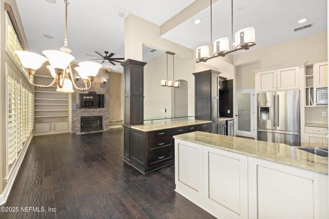 8240 WALLINGFORD HILLS Lane, Jacksonville, FL 32256