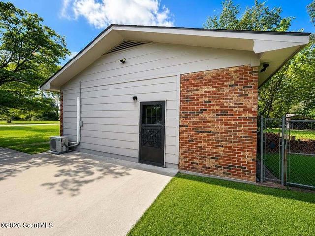2329 Ware Street, Blackshear, GA 31516
