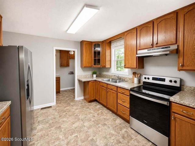 2329 Ware Street, Blackshear, GA 31516