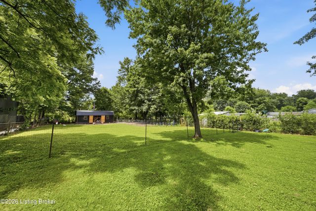 9712 Keys Ferry Rd, Fairdale, KY 40118