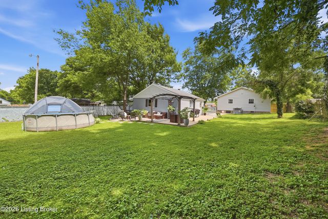 9712 Keys Ferry Rd, Fairdale, KY 40118