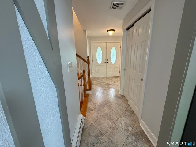 38 Grey Ledge Drive, Guilford, CT 06437