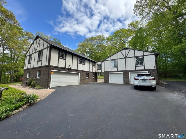 38 Grey Ledge Drive, Guilford, CT 06437