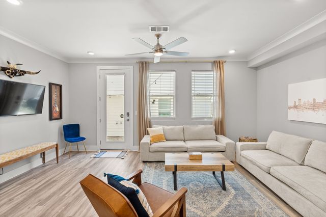 116C N 9th St, Nashville, TN 37206