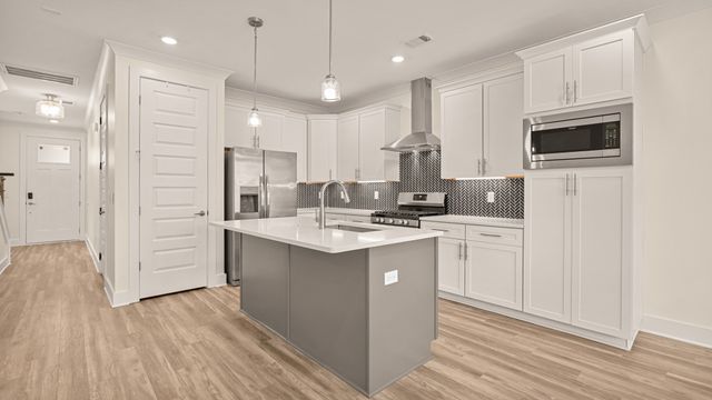 116C N 9th St, Nashville, TN 37206