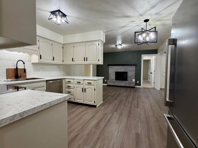 100 S 500 W, La Porte, IN 46350