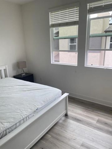 10922 Koya Way, San Diego, CA 92126