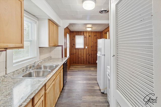 7209 Prospect Avenue, Warren, MI 48091