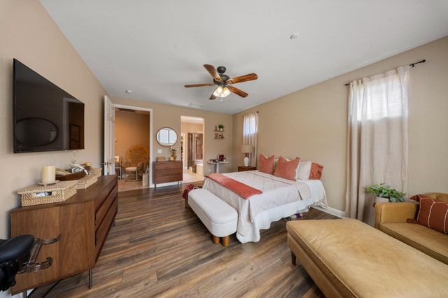 1046 Shady Grove St, Manteca, CA 95336