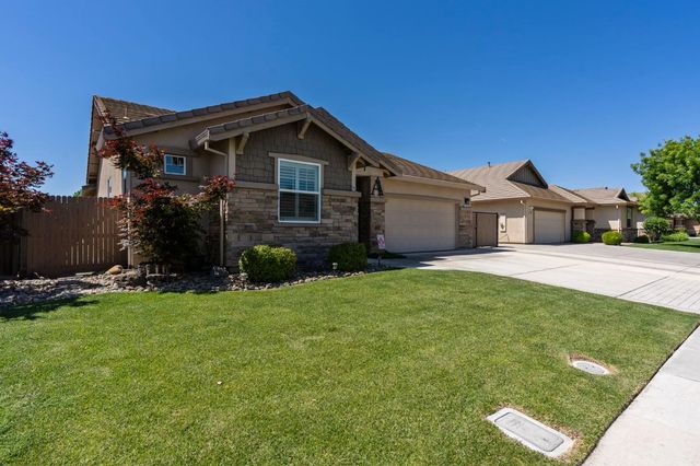 1046 Shady Grove St, Manteca, CA 95336