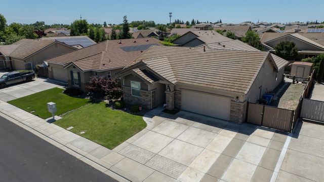 1046 Shady Grove St, Manteca, CA 95336