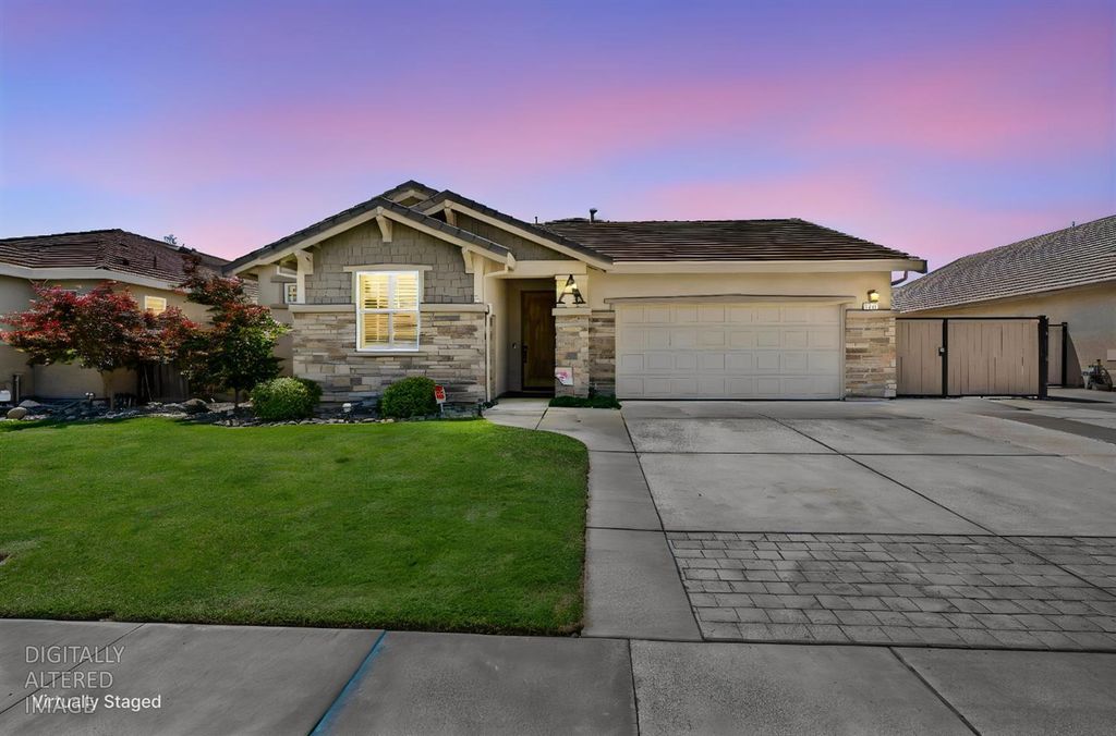 1046 Shady Grove St, Manteca, CA 95336
