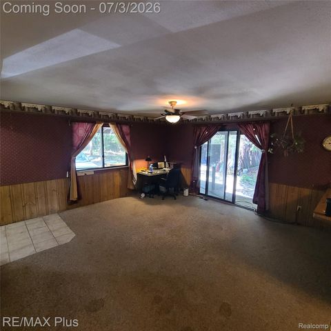 10120 Nimphie Road, Tyrone Township, MI 48430
