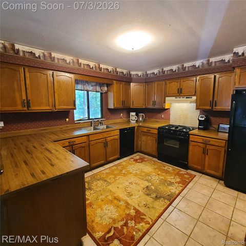 10120 Nimphie Road, Tyrone Township, MI 48430