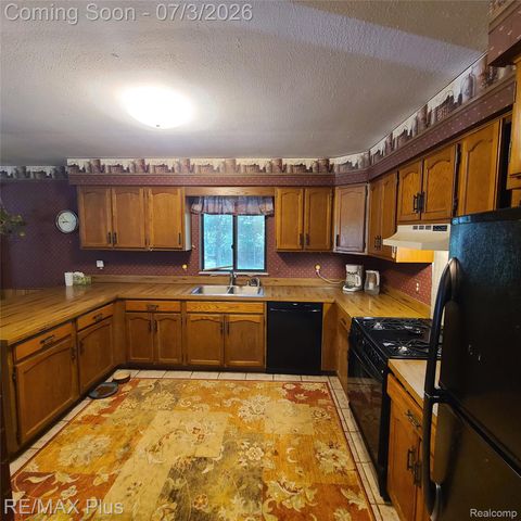 10120 Nimphie Road, Tyrone Township, MI 48430