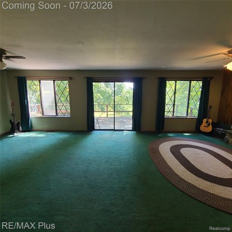 10120 Nimphie Road, Tyrone Township, MI 48430