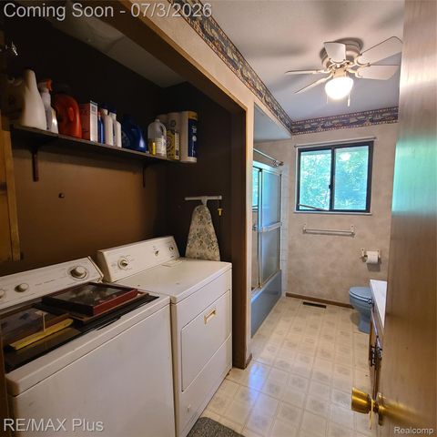 10120 Nimphie Road, Tyrone Township, MI 48430