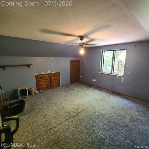 10120 Nimphie Road, Tyrone Township, MI 48430