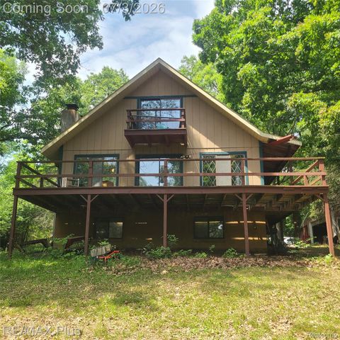 10120 Nimphie Road, Tyrone Township, MI 48430