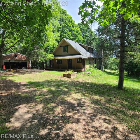 10120 Nimphie Road, Tyrone Township, MI 48430