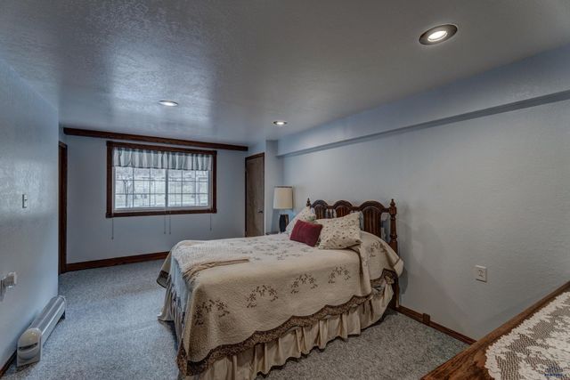 12989 OLD HILL CITY RD, Keystone, SD 57751