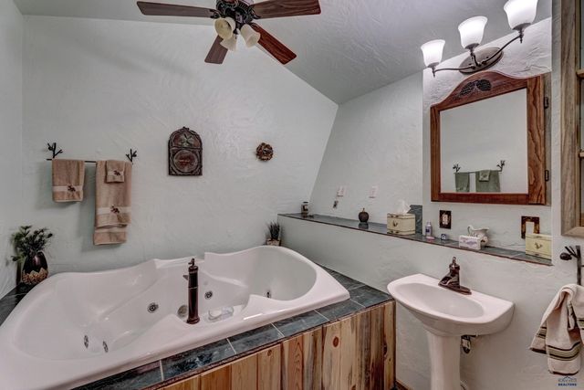 12989 OLD HILL CITY RD, Keystone, SD 57751