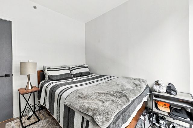 55 Lagrange 802, Boston, MA 02116