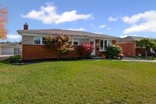 32332 Firwood Road, Warren, MI 48088