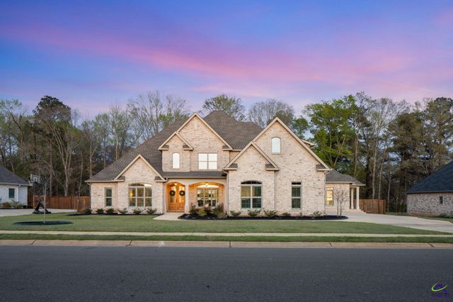 217 Bristleleaf Path, Kathleen, GA 31047