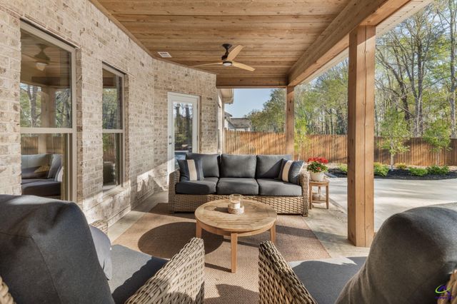 217 Bristleleaf Path, Kathleen, GA 31047