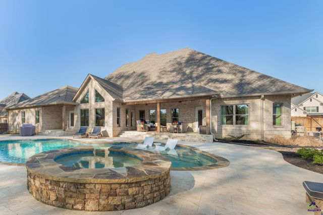 217 Bristleleaf Path, Kathleen, GA 31047