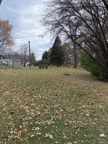 13810 Sunset Trail, Plymouth, MN 55441