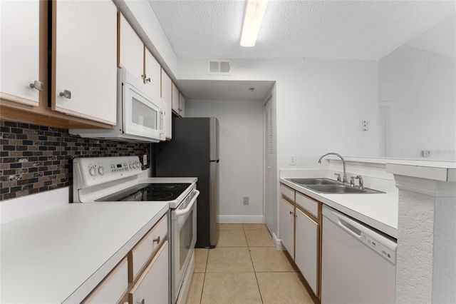 2203 KEY WEST COURT 436, Kissimmee, FL 34741