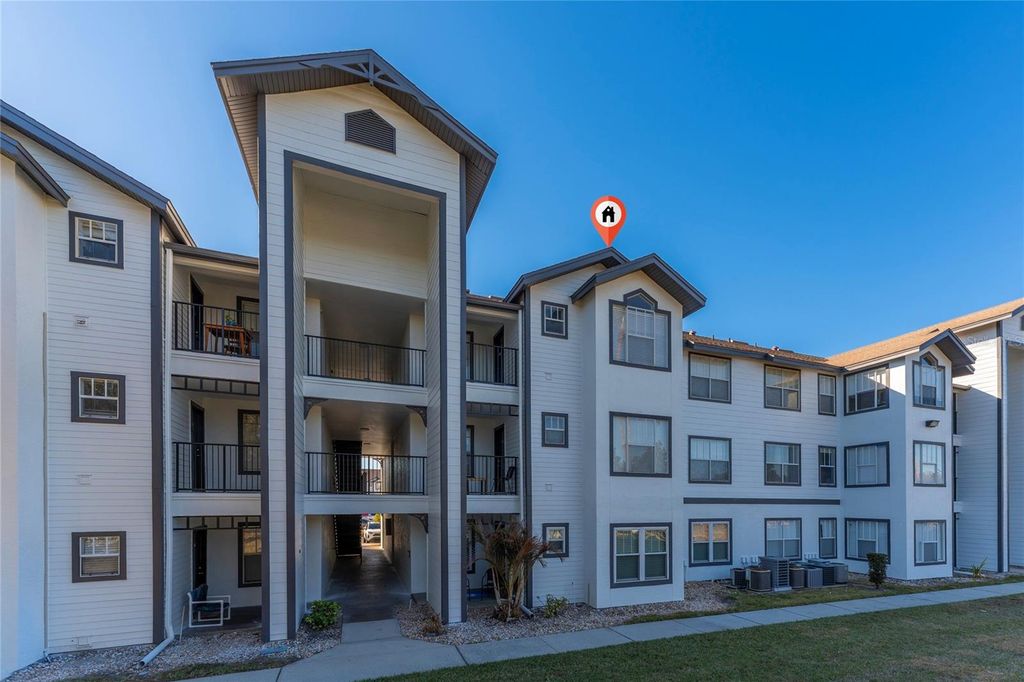 Image 3 of property listing at 2203 KEY WEST COURT 436, Kissimmee, FL 34741