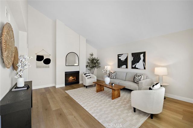 18721 Applewood Cir, Huntington Beach, CA 92646