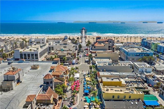 18721 Applewood Cir, Huntington Beach, CA 92646