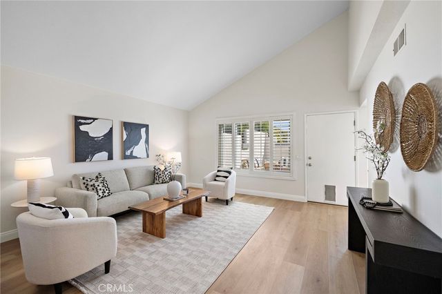 18721 Applewood Cir, Huntington Beach, CA 92646