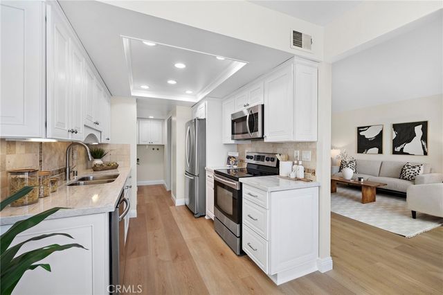 18721 Applewood Cir, Huntington Beach, CA 92646