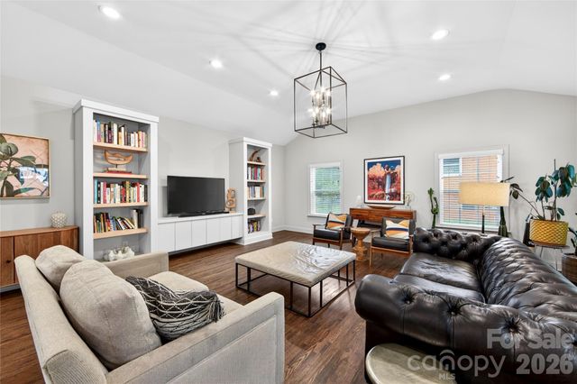 4023 Firethorne Road, Charlotte, NC 28205